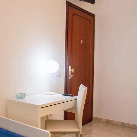 Couette-café Domus Romae 3*